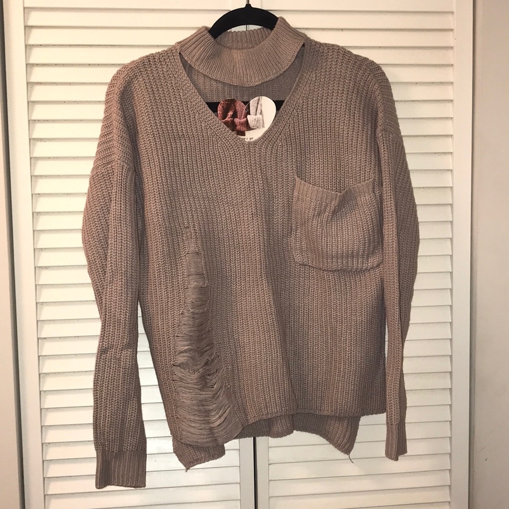 🔥Deep Sugar Distressed Choker sweater top🔥
